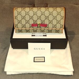 GUCCI GG SUPREME RIBBON FLAP MONGRAM SNAP BI-FOLD LONG WALLET WITH DUSTBAG & BOX